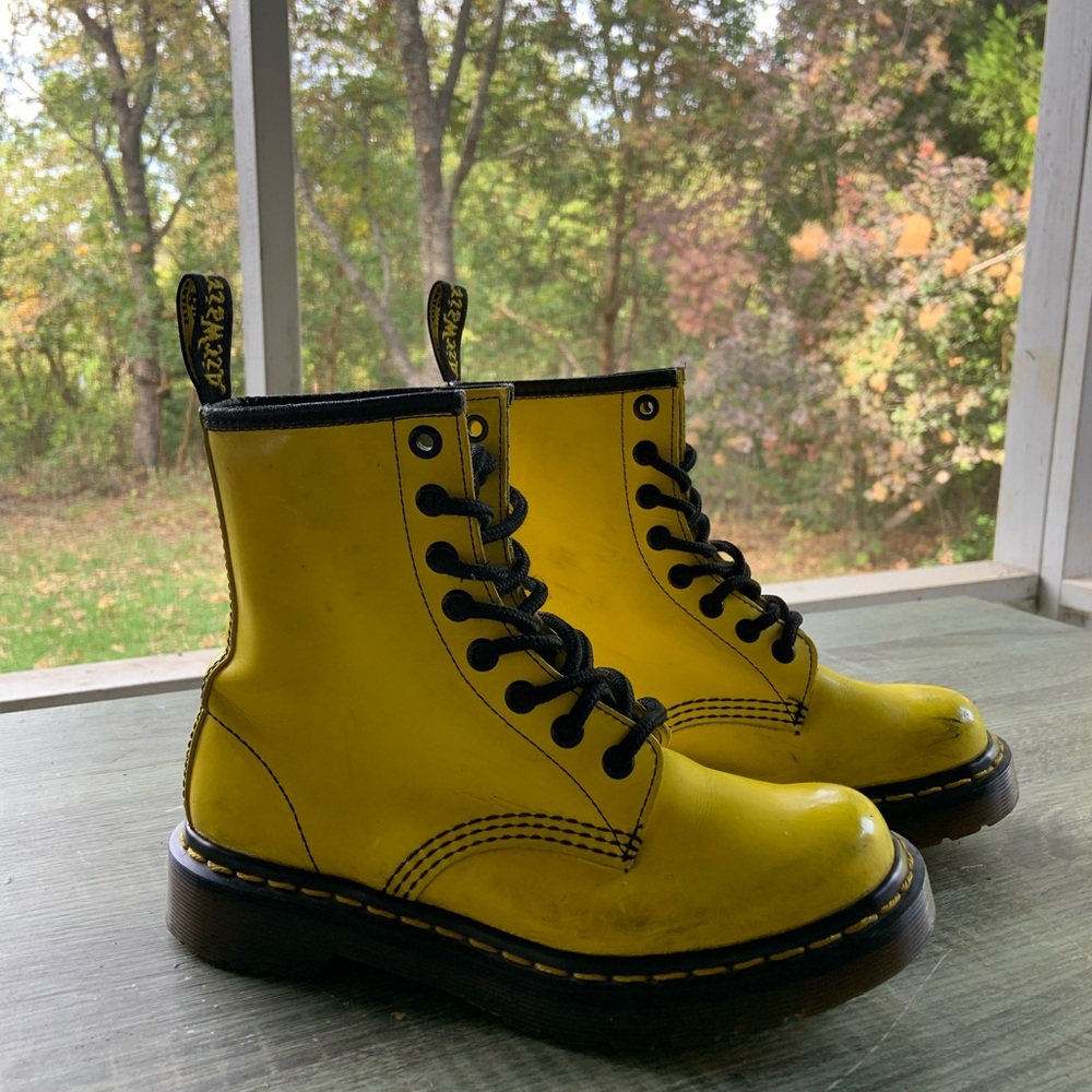 HOLD Yellow Doc Martens - Size 5 - 1460
